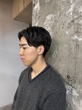 リラクオーレメンズ(LIRA CUORE men's) メンズカット/メンズパーマ/センターパート