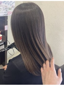 アクトグロース(act Growth)の写真/思わず触りたくなる、艶感たっぷりで自然なストレートが叶います。