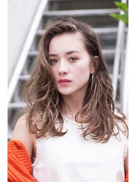 ロジッタ(ROJITHA) 【ROJITHA】ハイライトグレージュ×ウェットレイヤーミディ