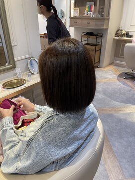 アンド ラ ブランシュ(&.La Blanche) 黒髪カタログ/グレーベージュ/レイヤーロング/アッシュカラー