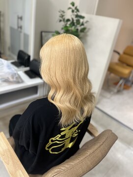 カリーナ(CARINA) 残留剥がし/ブロンドカラー