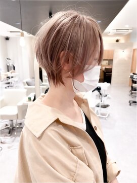 シシ 大宮(She 2.) 大人丸みショートボブ/マッシュショート/前髪/ベージュカラー