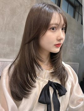 ユニコ(unico) 韓国風/レイヤー/小顔/前髪カット/髪質改善/グレージュ/透明感