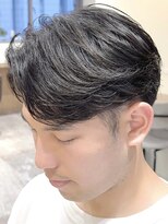 ハレ ヘアサロン(Hale hair salon)&nbsp;【Hale】ブルーブラック/スパイキーショート/フェザーパーマ原宿