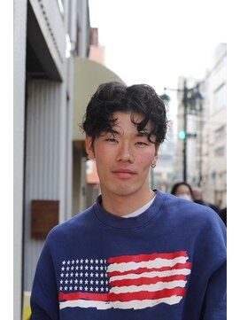 キングスマントーキョー 多摩センター2nd(KINGSMAN TOKYO) センター分け×パーマスタイル