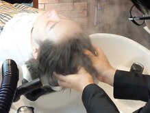 ｓｋａｌｐｔ　ｆｏｒ　ｍｅｎ　横浜店の雰囲気（シャンプー台に移動せずアロマミストヘッドスパでリフレッシュ！）
