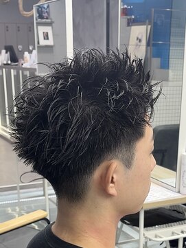 ゼストプール(ZEST POOL) 夏にさっぱりしたい方必見！スパイキーショート