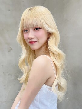 エイチ(H eitf) H【eitf】原宿　表参道　ホワイトブロンド/韓国風巻き