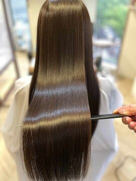 ボタニウム バイ アールサロン(BOTANIUM by RrSALON) 20代30代40代必見 本物 髪質改善RrSALON HYDRO XEトリートメント