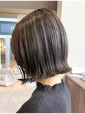 栄艶髪アッシュレイヤーボブ