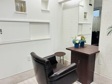 メゾンエレン(Maison Ellen)の雰囲気(座り心地の良い高級感のある椅子で自分へのご褒美を)