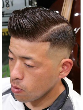 アクセプトザワールドバーバー(Accept the world barber) カラーリング+スキンフェードパートスタイル