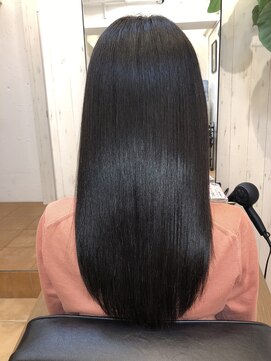 アコンプリッシュ 代官山 恵比寿(accomplish) プラチナミネコラ