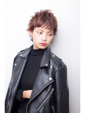 エミュー(emue) ウルフマッシュ×ジェンダーレス×大人可愛いショート