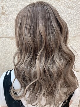 ティンク 横須賀中央(Tink) ハイライト×フォギーベージュ◎