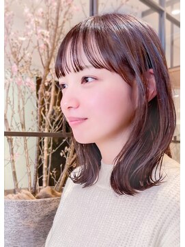 ルエ(rue) 大人可愛い20代30代40代小顔ワンサイドショートボブ丸み前下がり