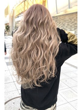 リア 大阪梅田(Ria) ～ミルクティーべージュ　シールエクステ～【Ria 大阪 梅田】