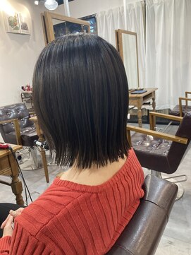 レイリー(LAiLy) カジュアル　切りっぱなし　お洒落