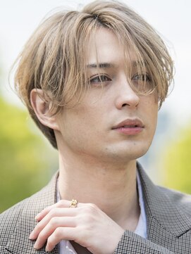 オーシャントーキョー サニー 原宿(OCEAN TOKYO Sunny) ブロンドミルクティーベージュツーブロックメンズマッシュ