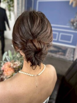 ミザリー(MISERY) シニヨン