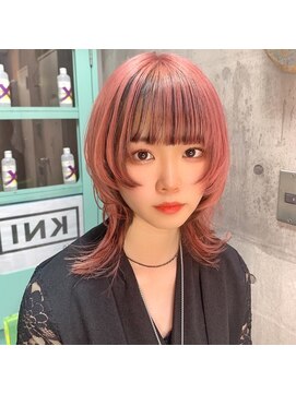 インク 渋谷(INK.) コントラストカラー×ピンクベージュ×ウルフカット