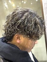 ライズ 新小岩店(RISE)&nbsp;江戸川区サーフカール/メンズパーマ/金メッシュ