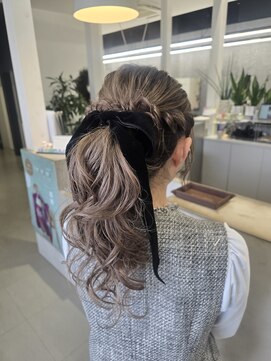 ゴットラトゥール(GOTTO LATOUR) ヘアセット/ヘアアレンジ/ポニーテール/卒業式