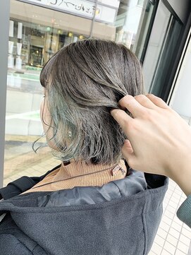 ハロ 蕨(HALO) チラ見せイヤリングカラー♪