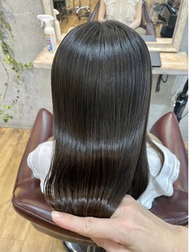 ロダット 横浜(LODAT by little) つやさらストレート・縮毛矯正【LODAT横浜】