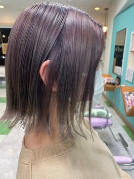 ヘアーアンドメイク ホワイトキッス(hair&make WHITE KISS) パープルシルバー