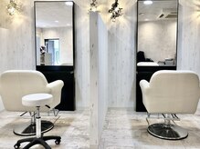 半個室ならではの自分だけの空間、隣の方が気にならない◎