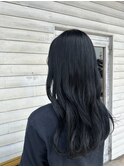 オフブラックで暗めグレー