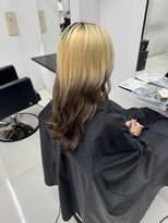 アライブ キチジョウジ(ALIVE Kichijoji)&nbsp;全頭ブリーチからつくる逆グラデーションカラー