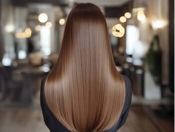 エレノア 越谷(Eleanor)の写真/全国の限られたサロンでしか取扱いを許されていない話題の《oggi otto》導入!仕上りに感動する髪質改善Tr
