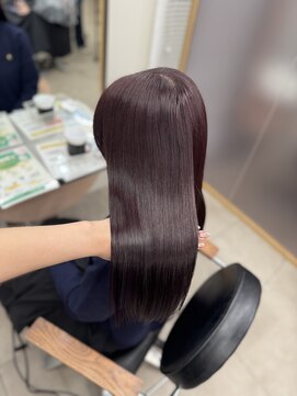 ソルバイシェス(SOL by shes) 髪質改善カラーで色持ち抜群