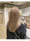 ほんのりピンクベージュ