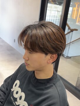 ブラック(BLACK) 毛流れセンターパート