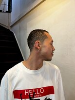 ビーバイエイトジェンツ(Bee by EIGHT GENTS) リバースセンターパート/ニュアンスパーマ/ダウンバング/心斎橋