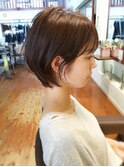 オフィス女性にもピッタリ大人ショート