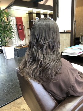 ナトゥーラ 岐阜(Natura) アッシュベージュ