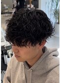 大分メンズ波巻きスパイラルパーマツイストツーブロック刈り上げ