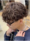 鹿児島ツイストスパイラルパーマセンターパートツイストパーマ