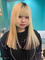 ユー イケブクロ(u Ikebukuro) ホワイトブロンド/ルーツカラー/姫カットレイヤー/ケアブリーチ