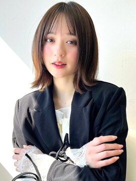 ヴェイン 渋谷(vain) 20代 透明感 美髪　外ハネボブ ぱっつん前髪 透明感カラー 艶髪