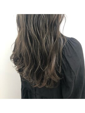 ワースホワイル(WORTH WHILE) ハイライト暗めカラーアッシュカラーグランマッシュ