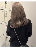 ニナ 梅田(nina)&nbsp;ダブルカラーで出来るくすみベージュ