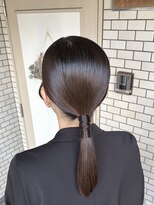 フェリーチェ 六本木店(Felice)&nbsp;ローポニー タイトアレンジ 参列ヘア お呼ばれヘア シンプル