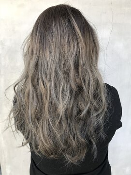 ベルファーレ(velfarre) シルバーアッシュグラデーションカラー