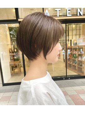 アテナ 六本松店(ATENA) 大人かわいい小顔前下がり丸みショートボブ20代30代40代