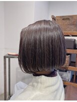 エルラド(LRAD) 前下がりワンレンボブ